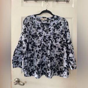 LOFT Navy and Light Blue Floral V-Neck Rayon Blend Tunic